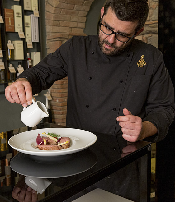 Enoteca Meucci Restaurant and wine shop in Riccio, Cortona